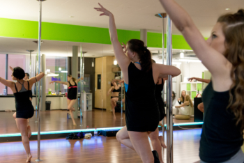 Charity Day Polelicious-Pole Dance (17)